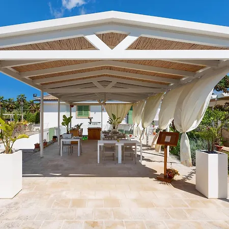 Li Frutti Farm stay Otranto